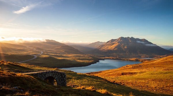 Top 10 autotours en Écosse pour explorer paysages et aventures